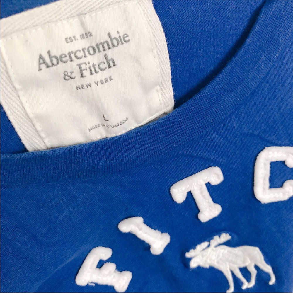💙A&F💙 Logo Tee - Picture 2 of 3